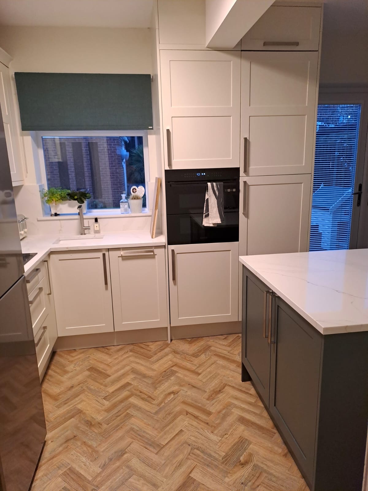 CLIFDEN (HERITAGE GREEN, PORCELAIN) Sheffield Kitchen Outlet